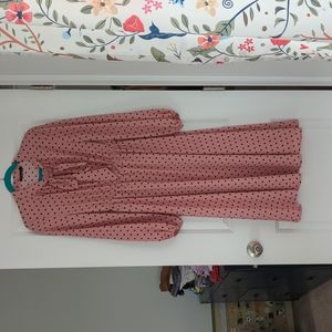 Blush polka dot Simplee size M maxi dress